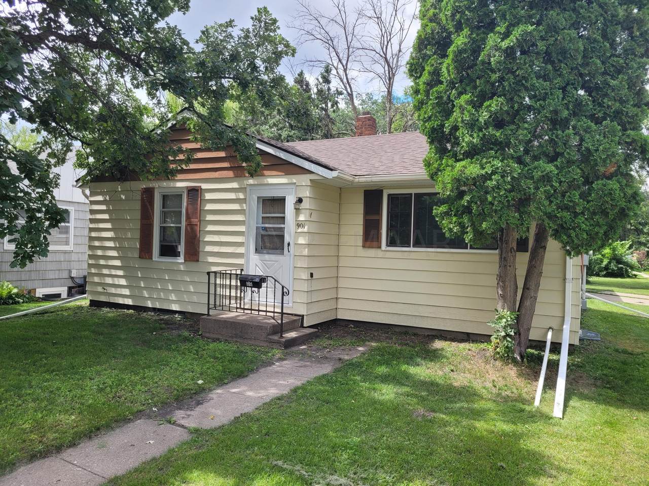901 15 Street - Photo 1