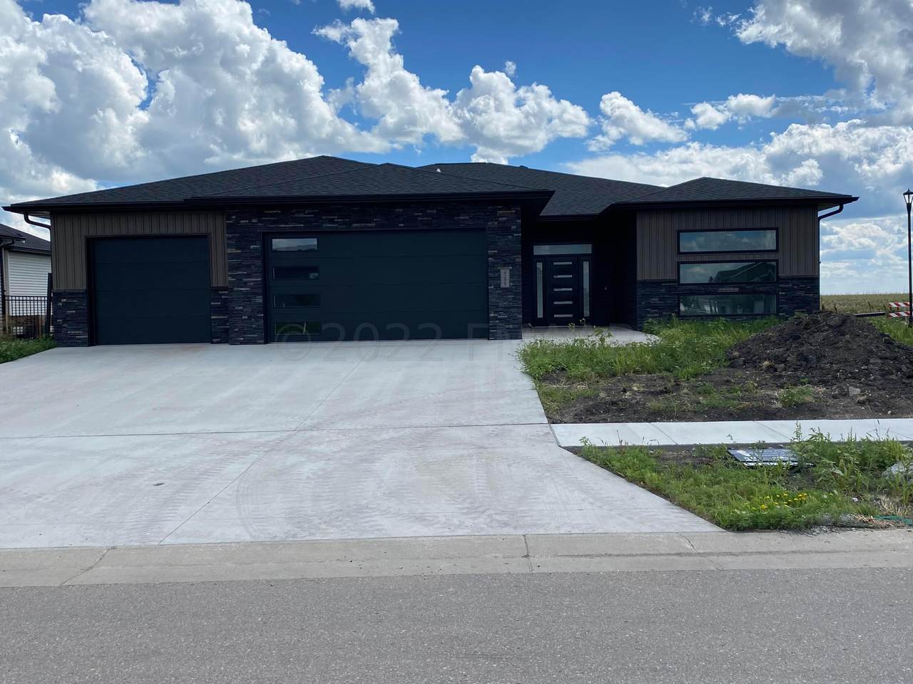 4298 Pine Parkway - Photo 1