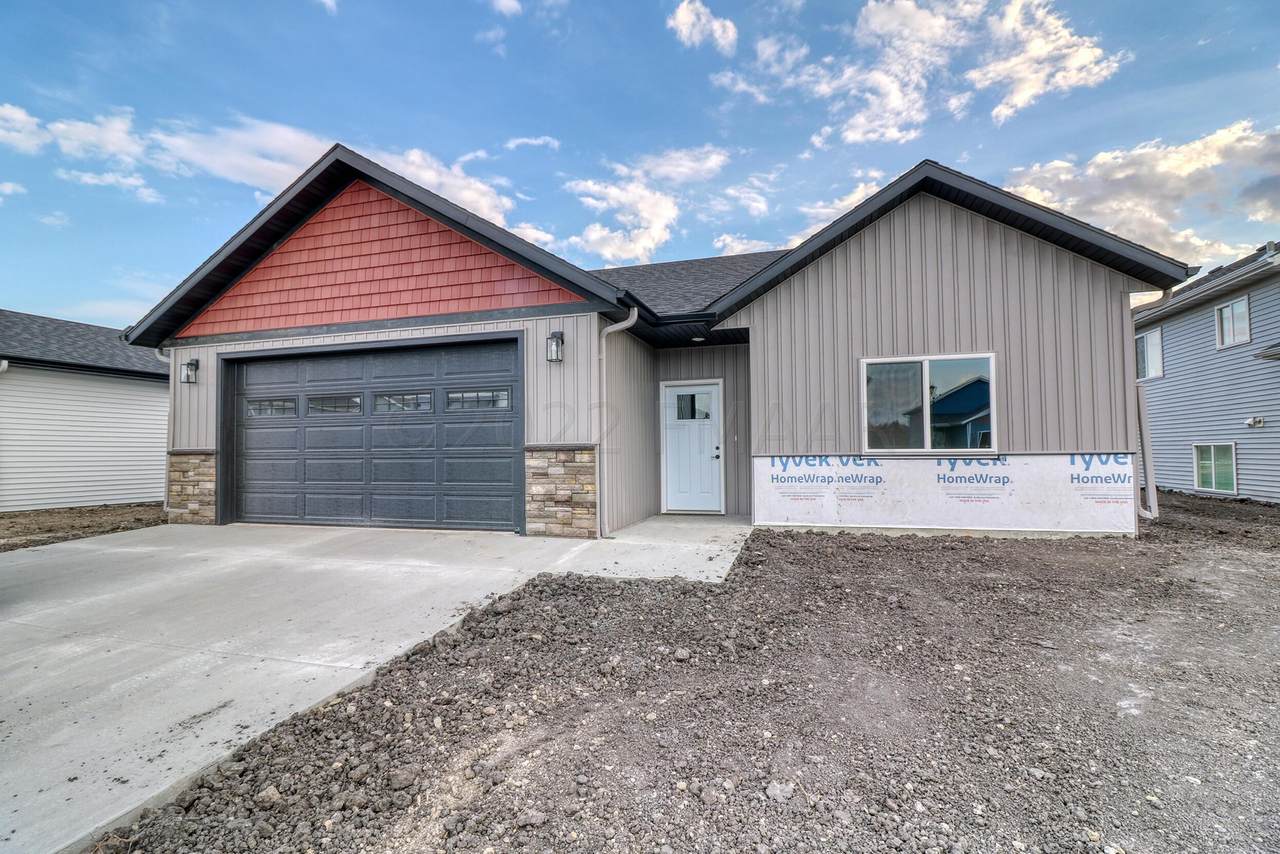 6037 78 Avenue - Photo 1