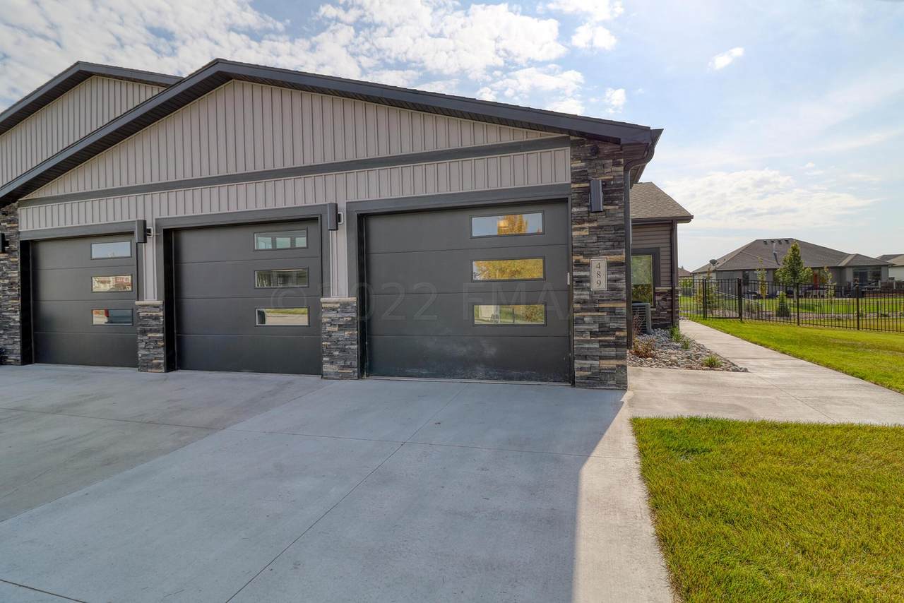489 34 Way - Photo 1