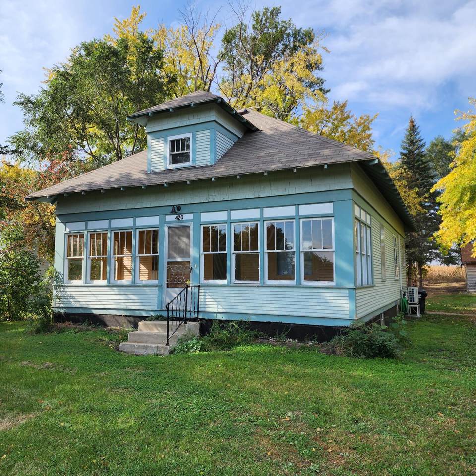 420 Cleveland Street - Photo 1
