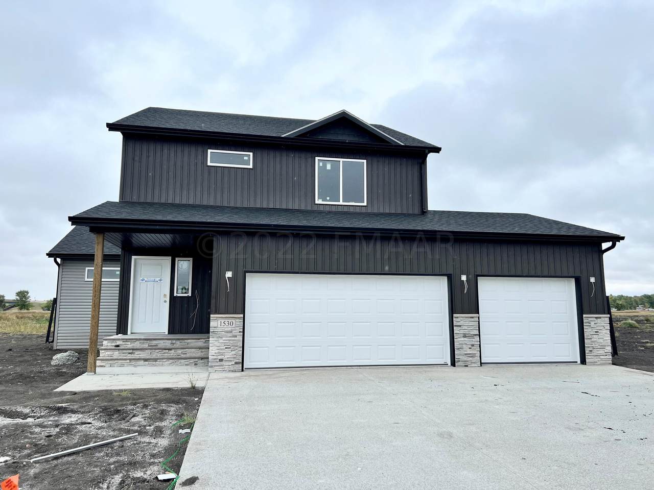 1530 Prairie Lane - Photo 1