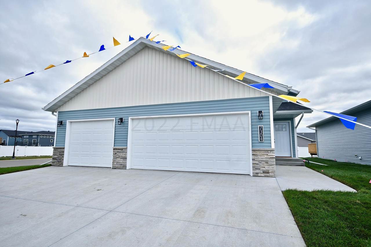 6714 70 Avenue - Photo 1