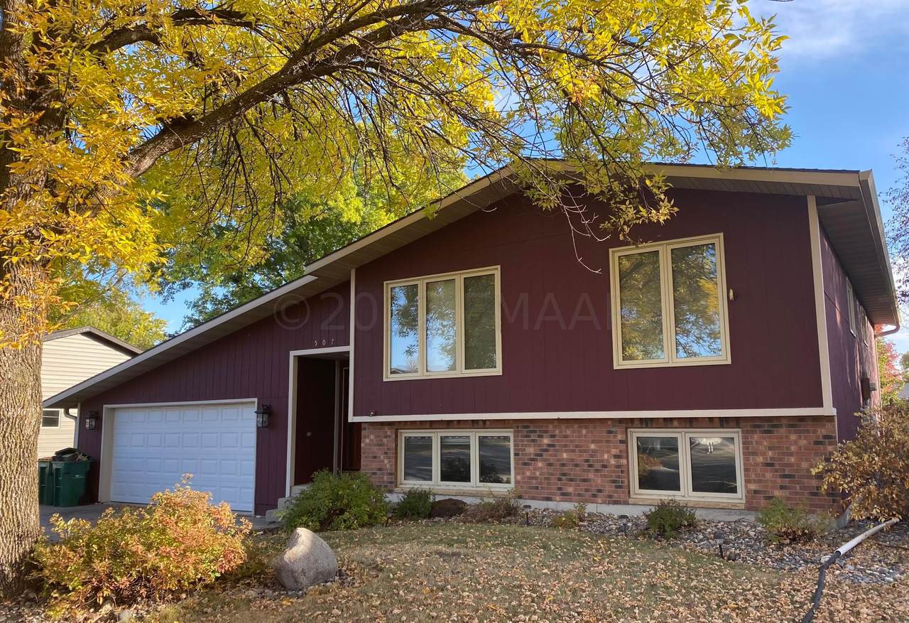 507 18 Avenue - Photo 1