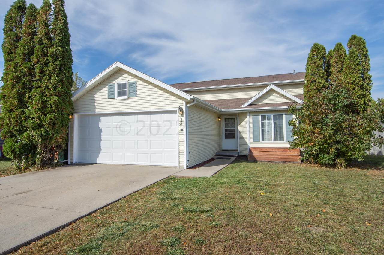 838 Elm Park Place - Photo 1
