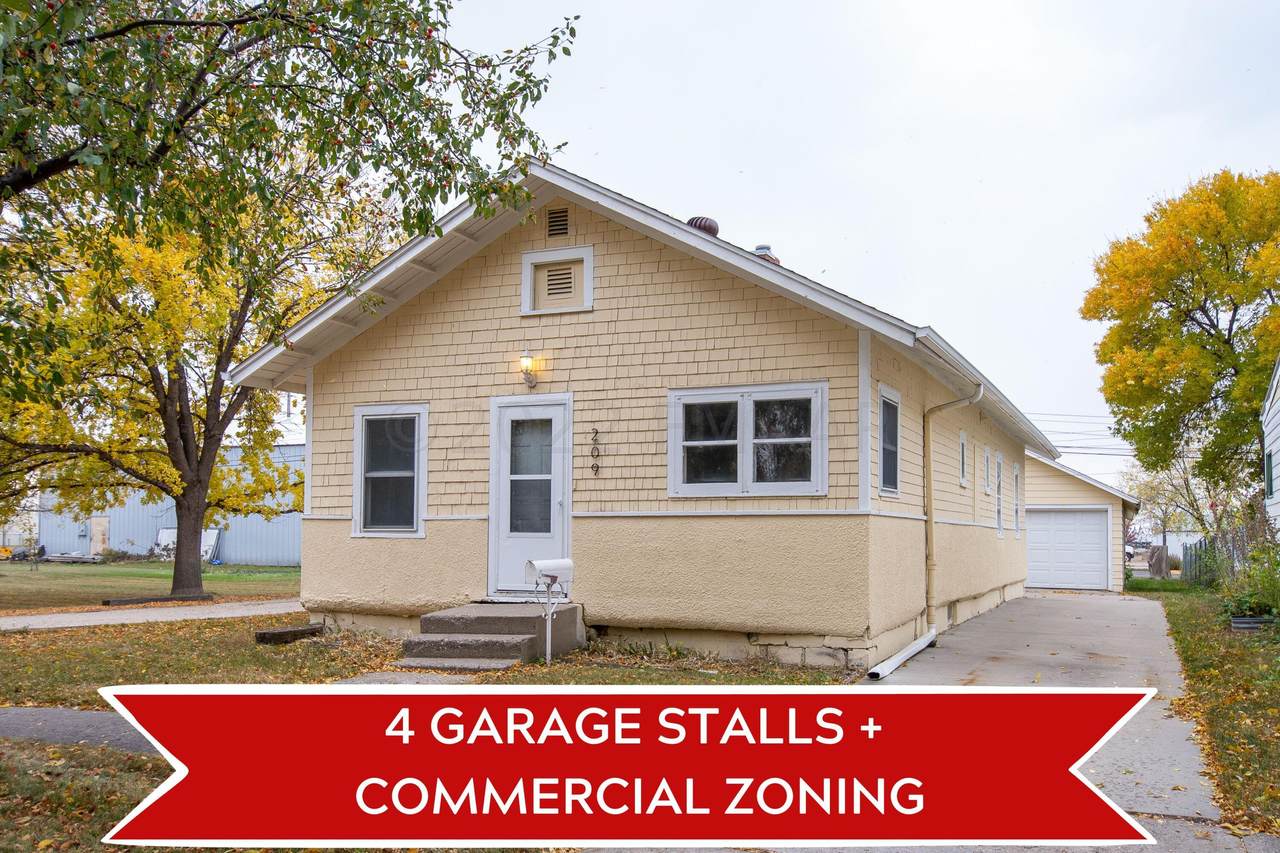 209 24 Street - Photo 1
