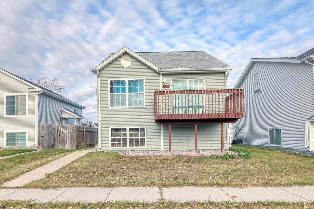 1917 57 Avenue - Photo 1