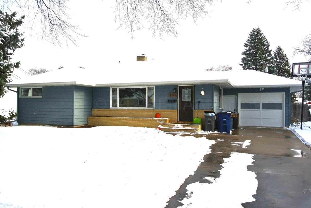 2212 6TH Street - Photo 1