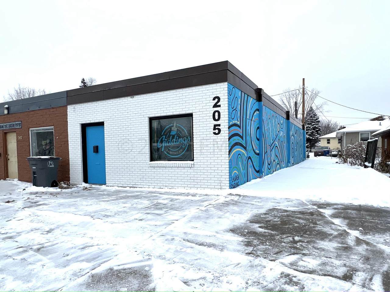 205 17TH Street - Photo 1