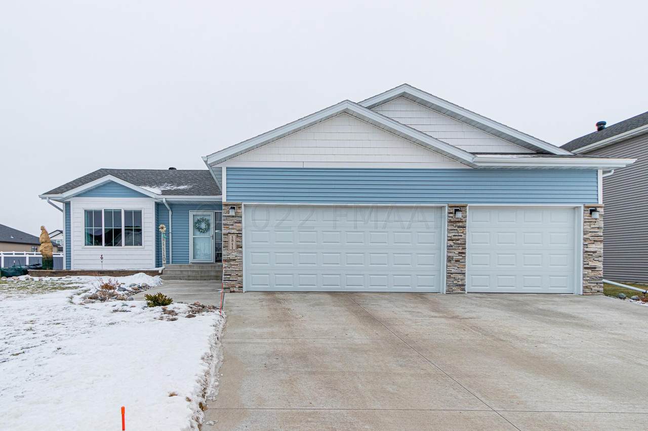 1311 29 Avenue - Photo 1