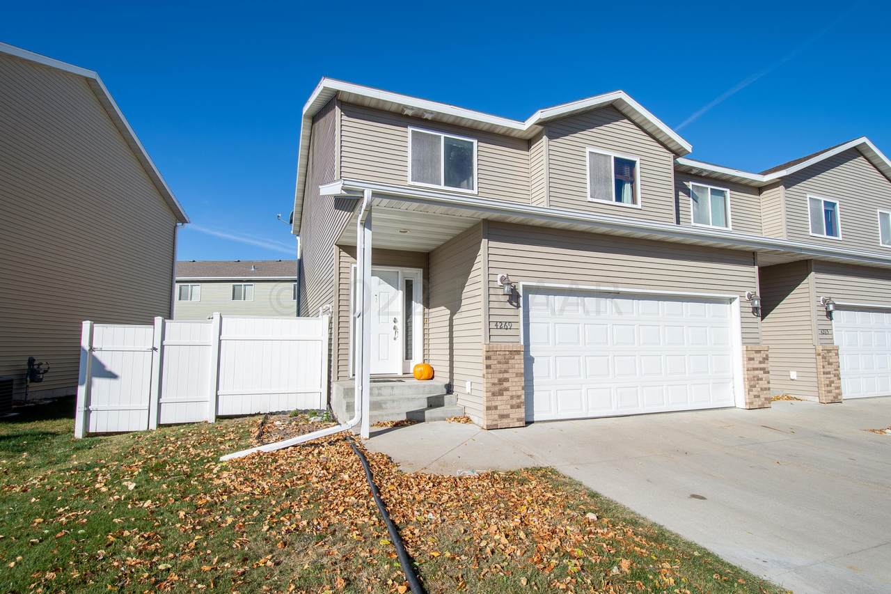 4269 Estate Drive - Photo 1