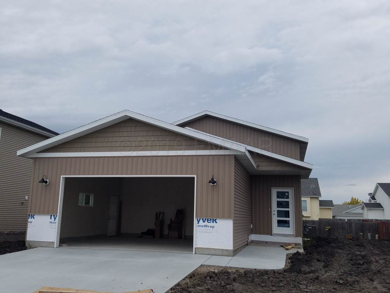 906 3RD Avenue - Photo 1