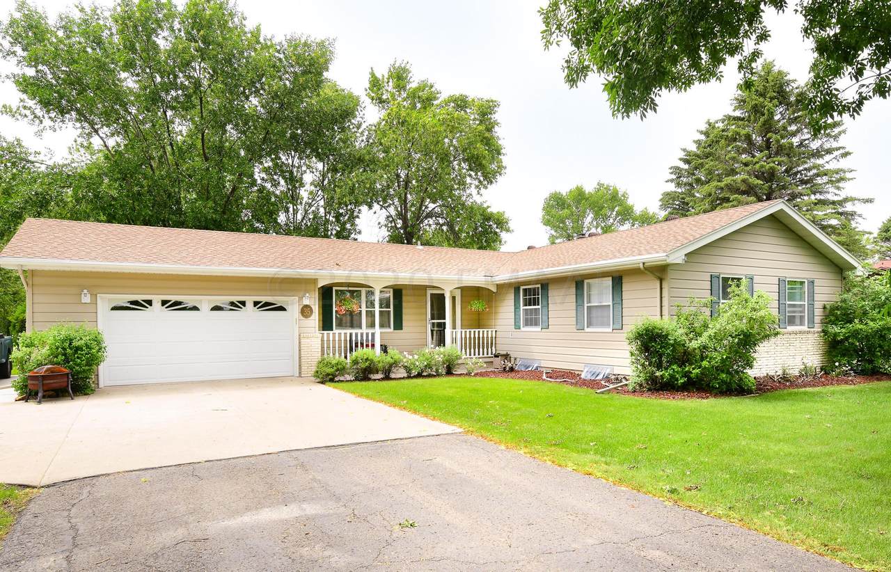 35 Westwood Drive - Photo 1