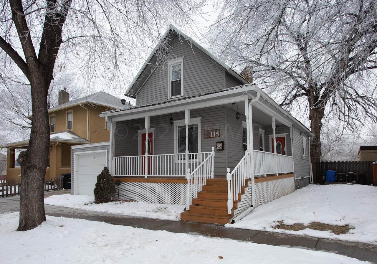 115 6TH Avenue - Photo 1
