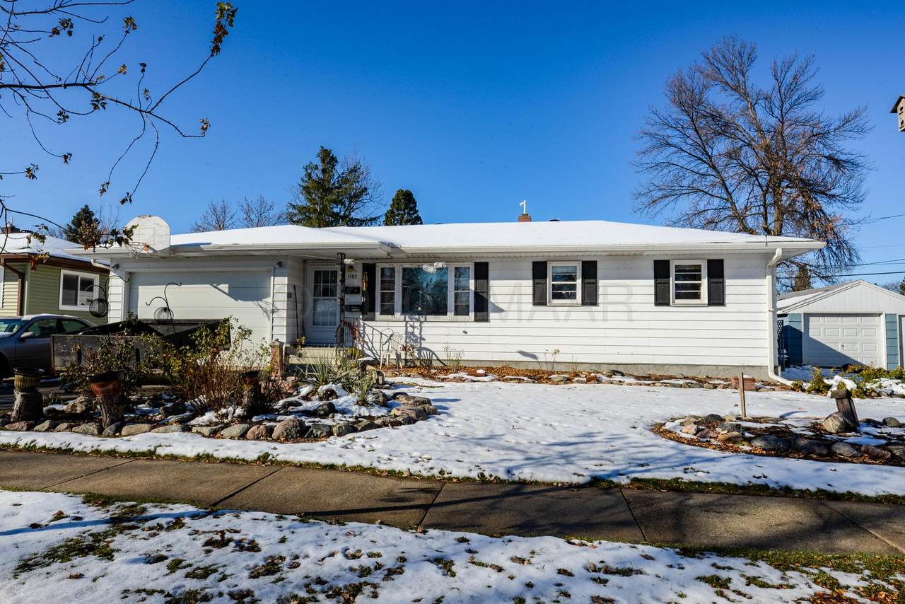 1107 16TH Street - Photo 1