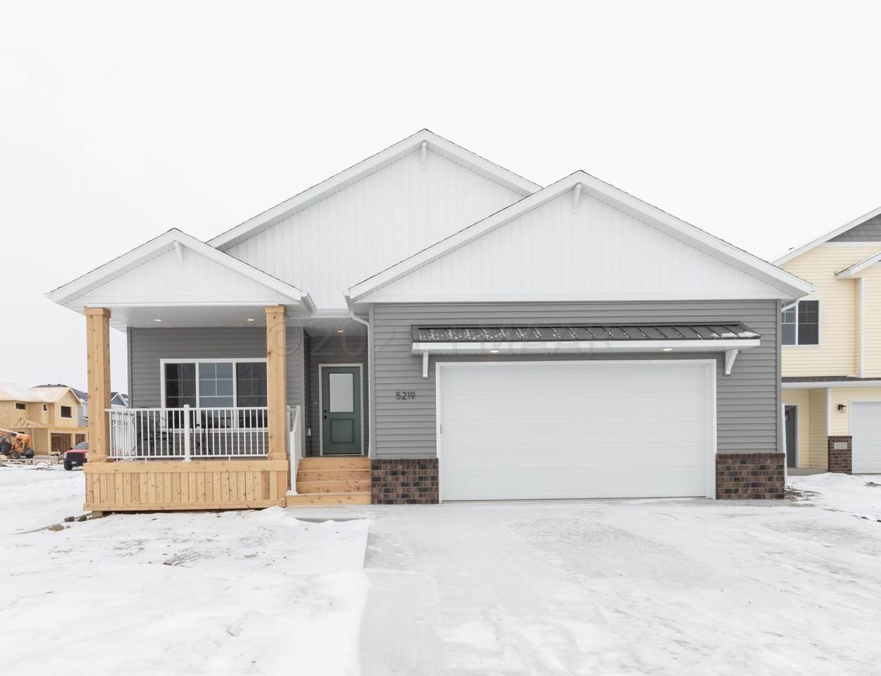 5219 11TH Street - Photo 1