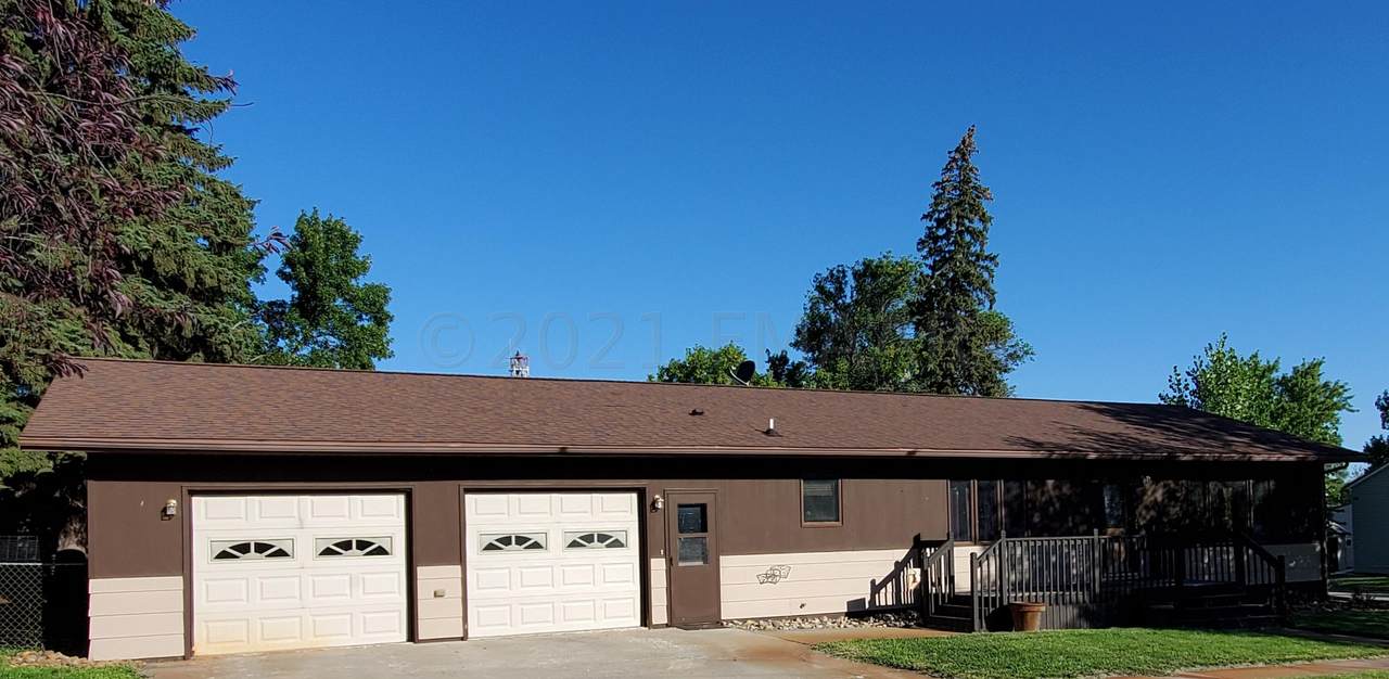 121 4TH Avenue - Photo 1