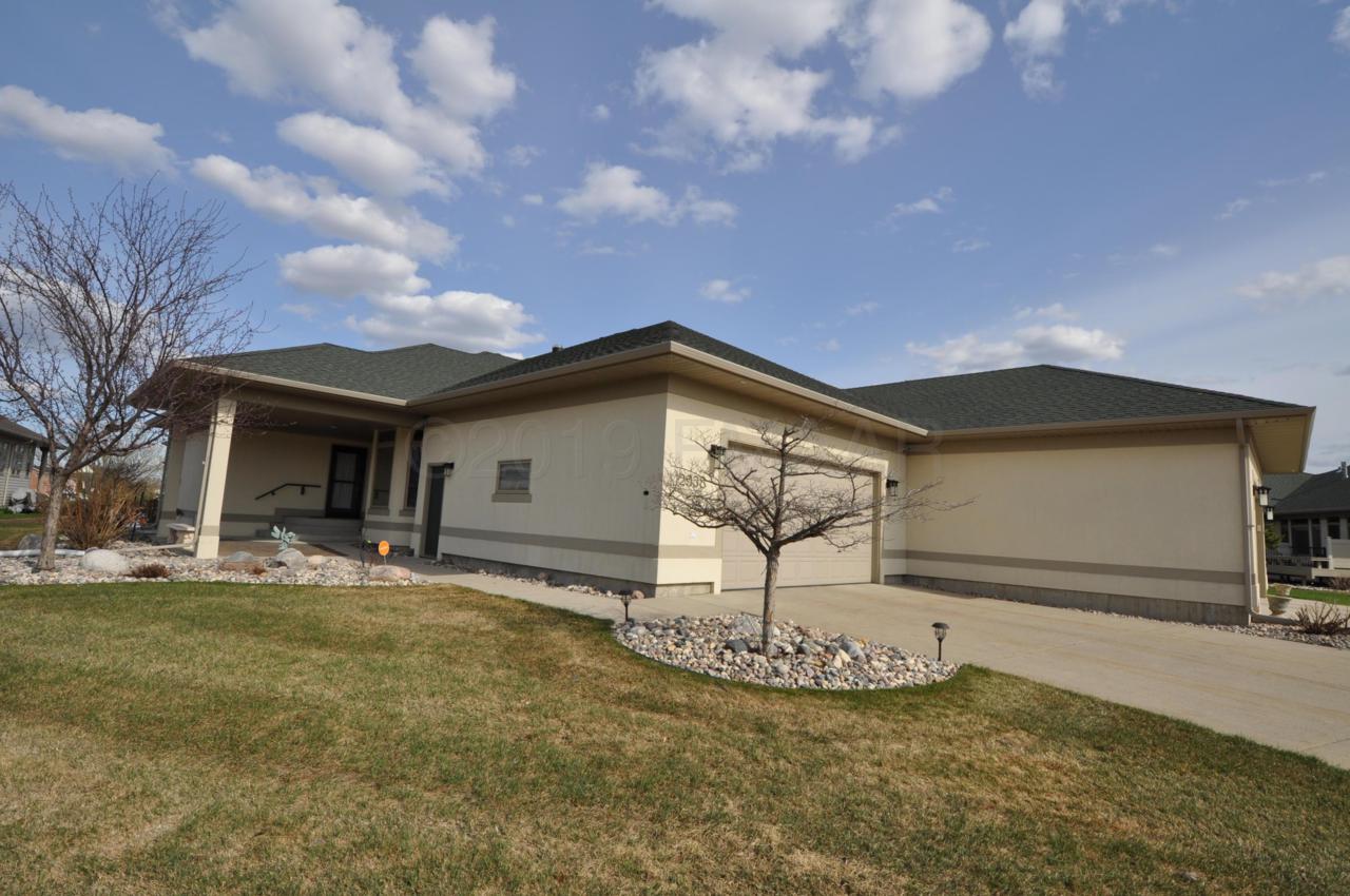2938 32 Street - Photo 1