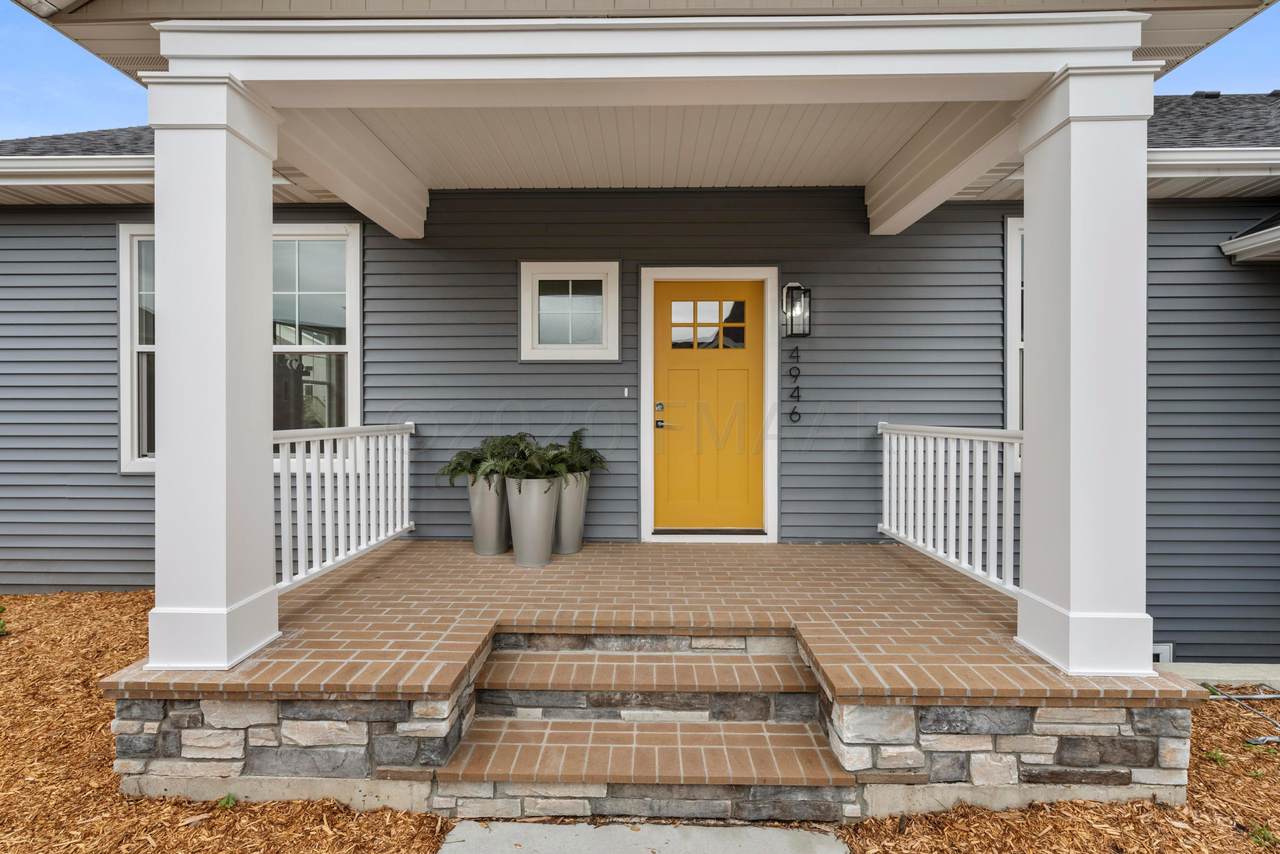 4946 Avery Lane - Photo 1