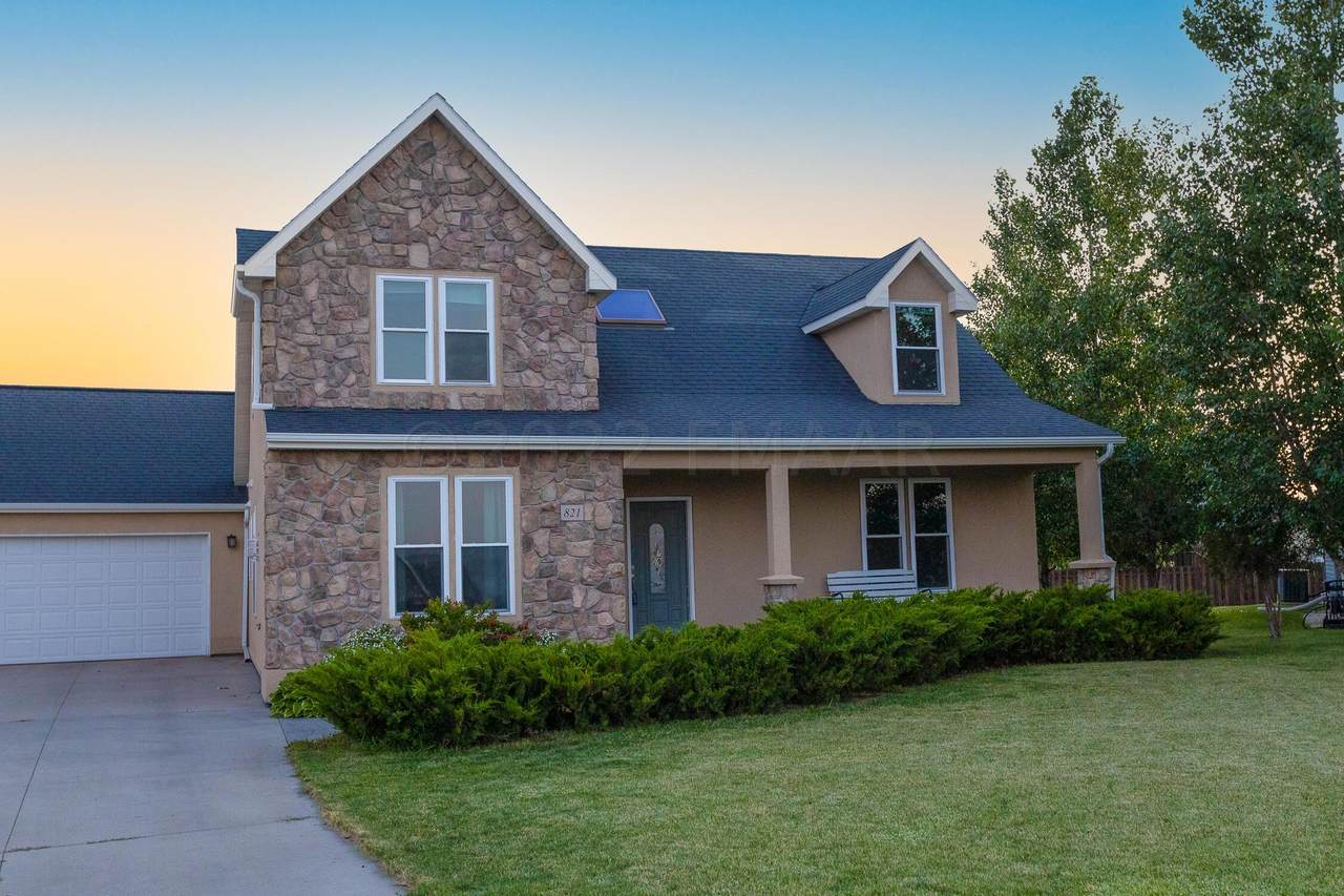 821 Birdie Court - Photo 1