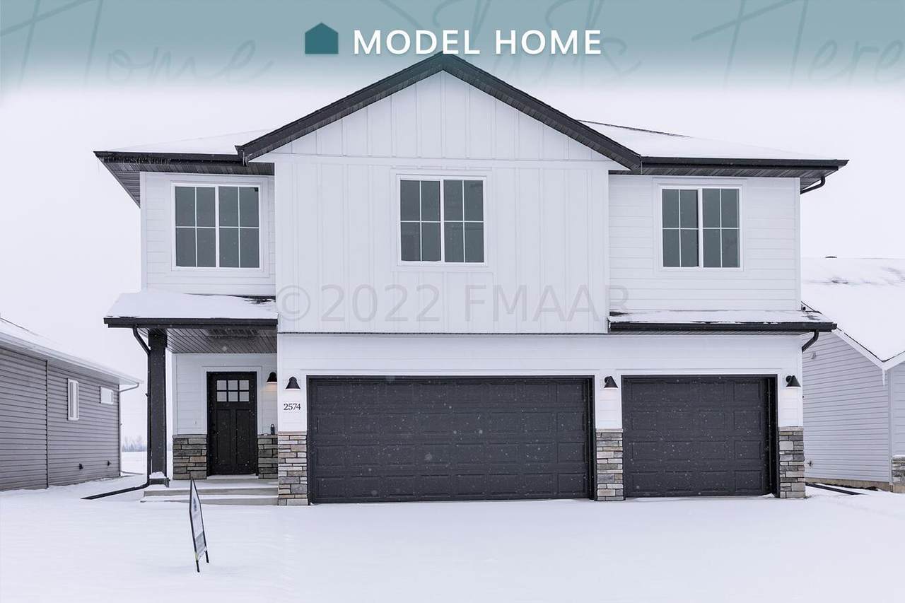 2574 74TH Avenue - Photo 1