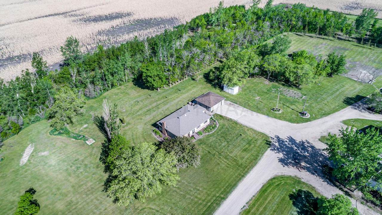 3148 40 Avenue - Photo 1