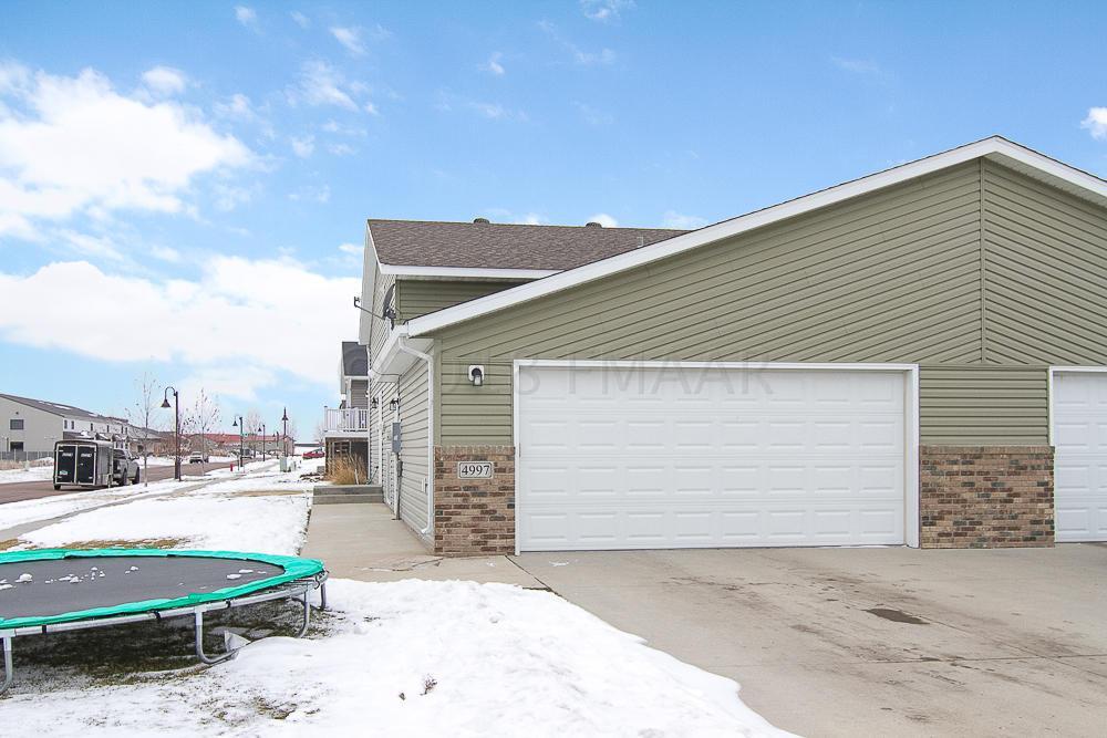 4997 51 Street - Photo 1
