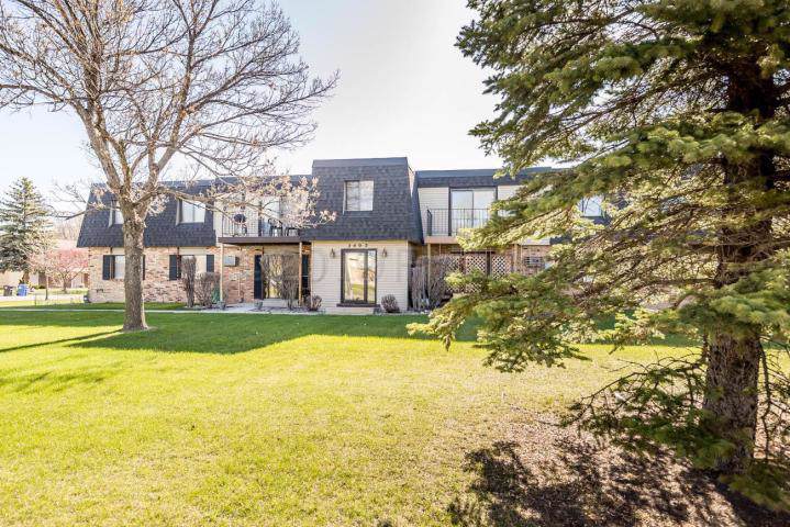 2402 Flickertail Drive - Photo 1