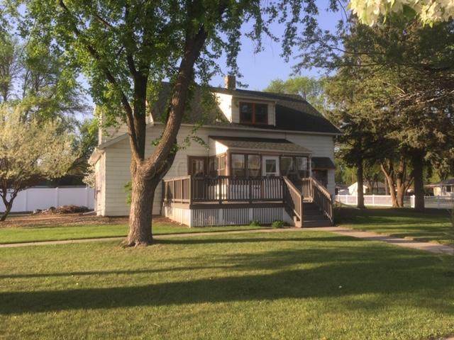 601 19 Avenue - Photo 1