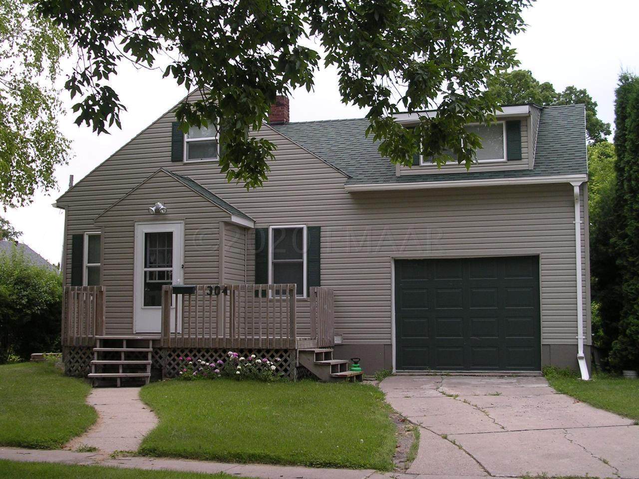 304 3 Avenue - Photo 1