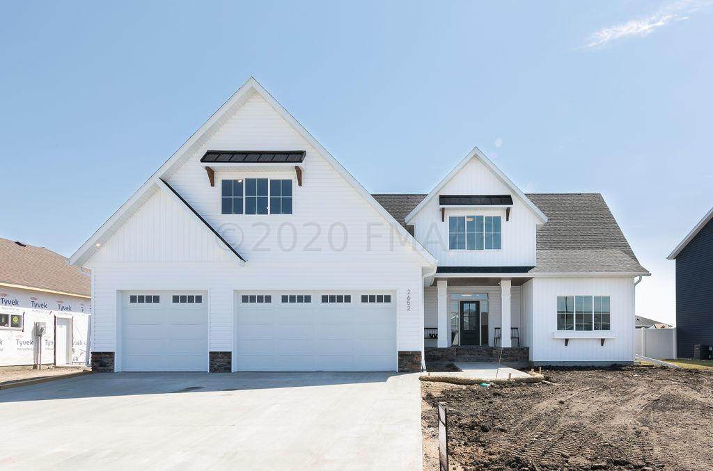 2652 70 Avenue - Photo 1