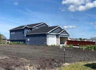 109 16 Street - Photo 1