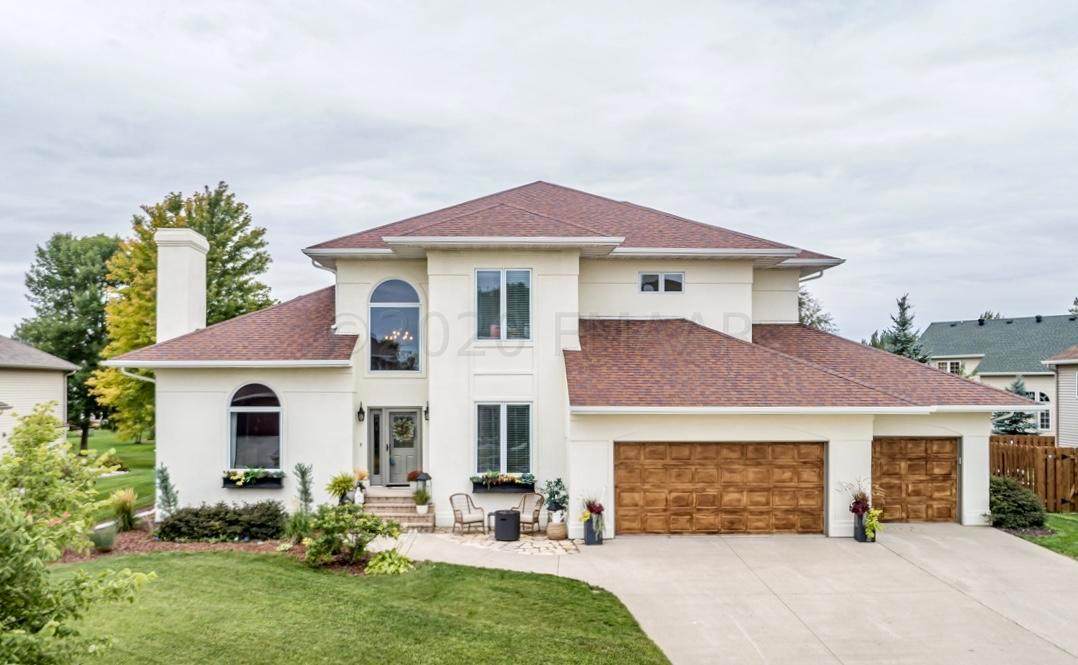 2308 Rose Creek Boulevard - Photo 1
