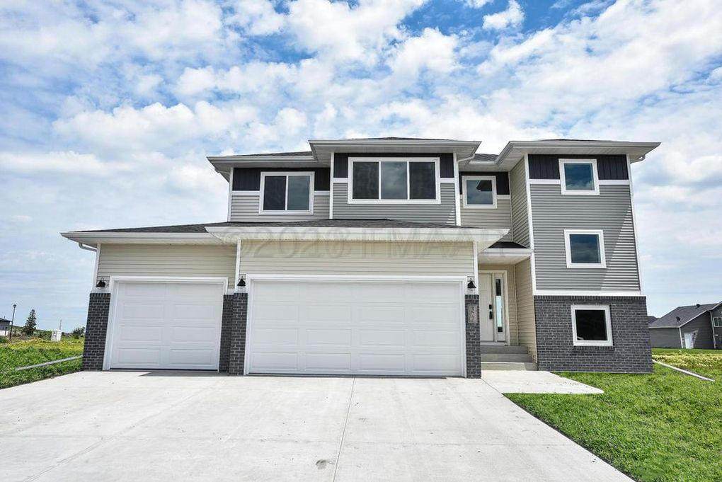 377 Carlsbad Avenue - Photo 1