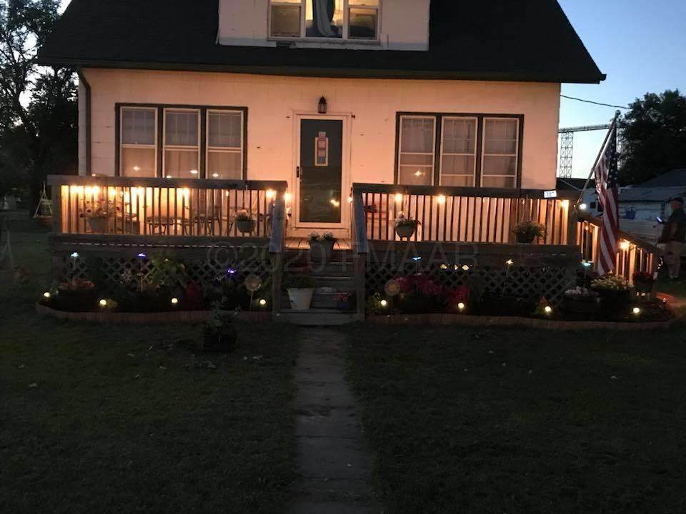 307 Dakota Avenue - Photo 1