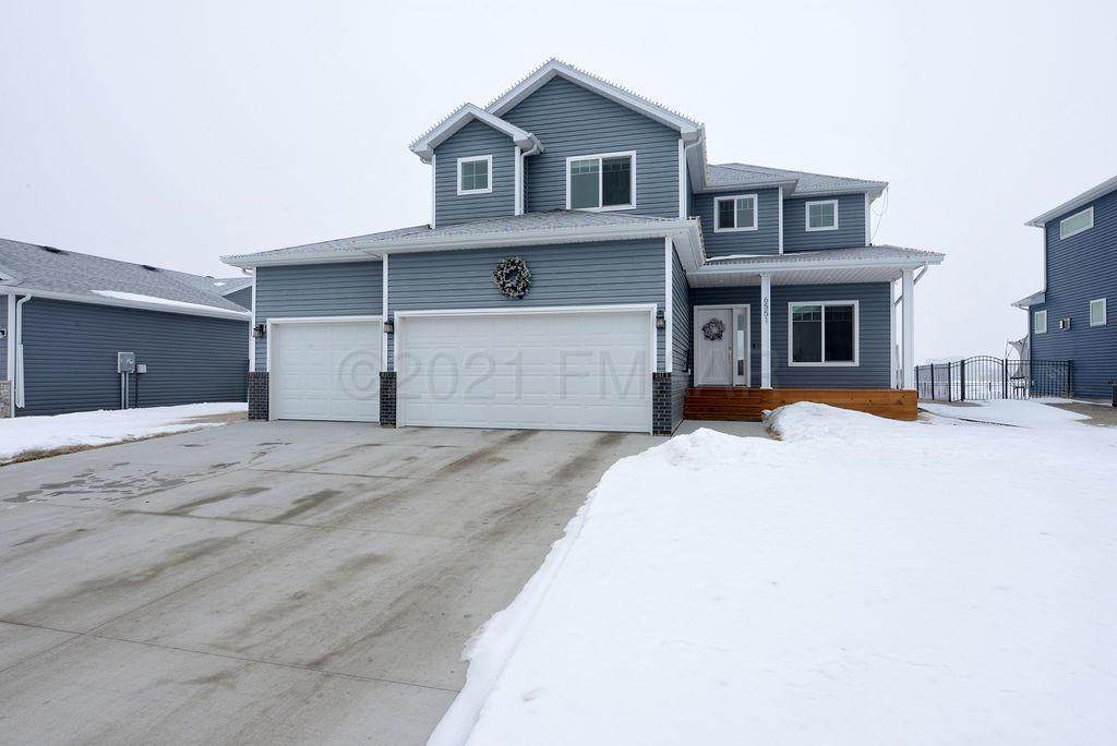 6551 59 Avenue - Photo 1
