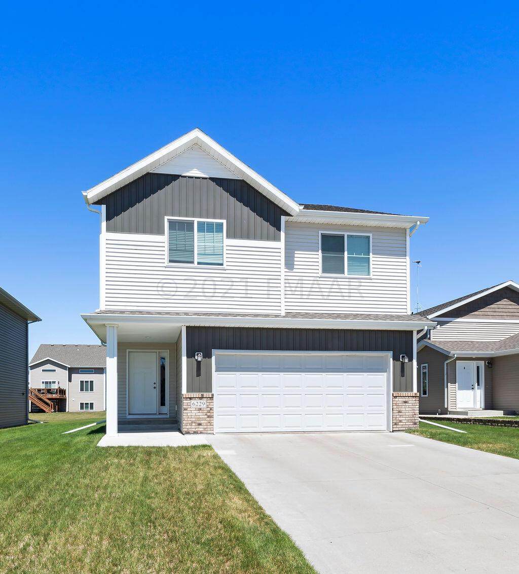 6229 59 Avenue - Photo 1