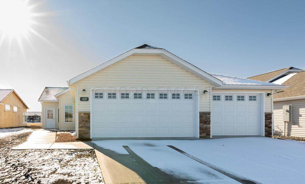 419 38TH Avenue - Photo 1