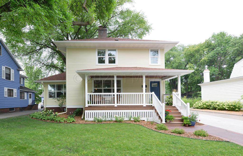 1315 9 Street - Photo 1