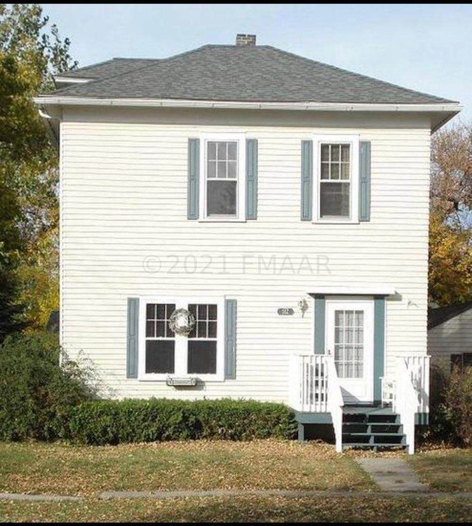 512 Oak Street - Photo 1