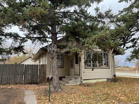 1142 18 Street - Photo 1
