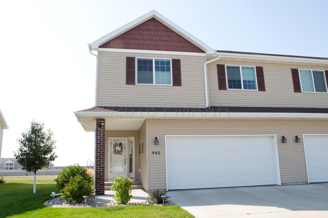 945 31 Avenue - Photo 1
