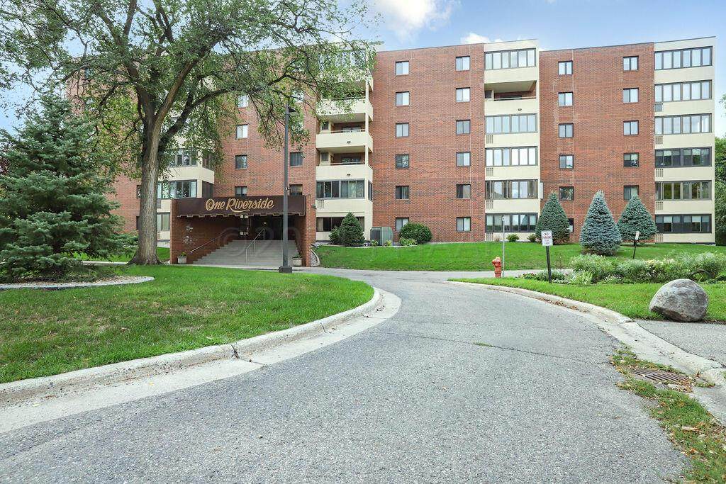105 3RD Street - Photo 1