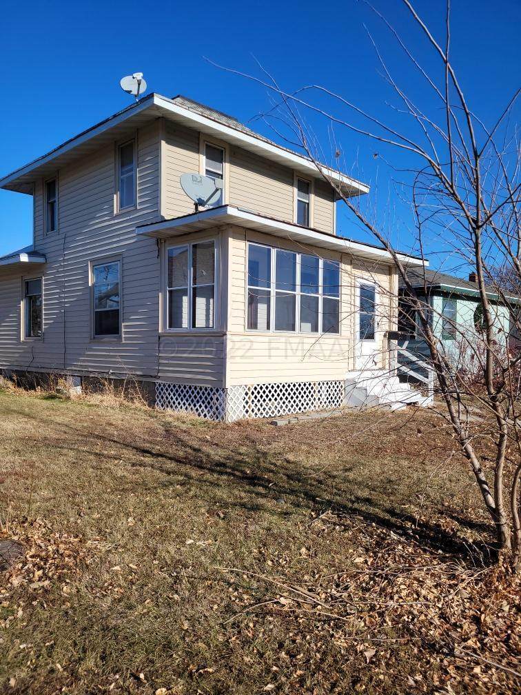 214 2ND Avenue - Photo 1
