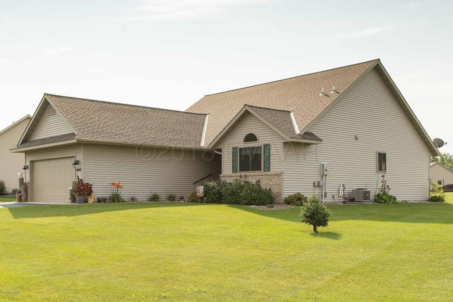 1460 Melvina Lane - Photo 1