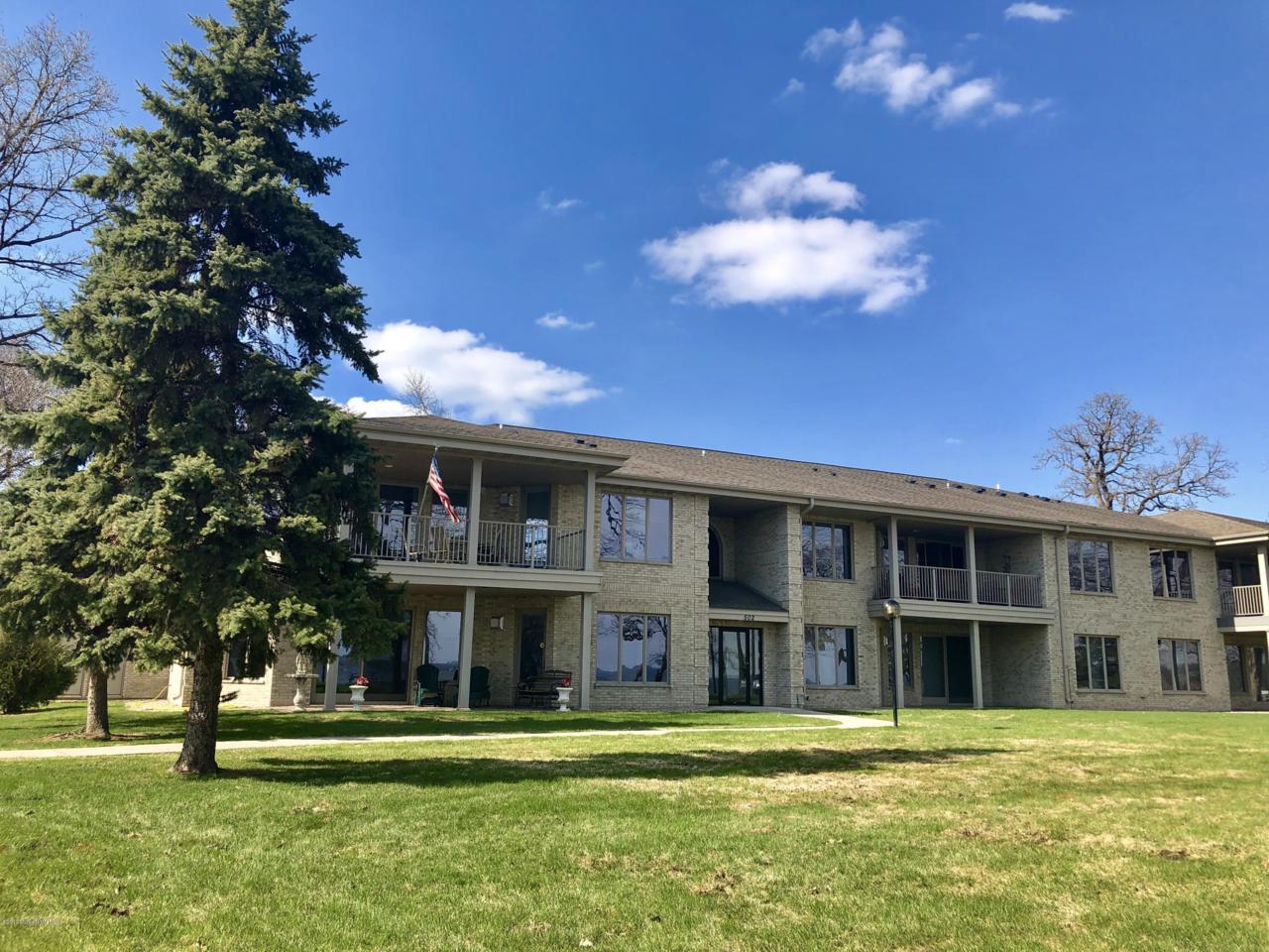 502 West Lake Drive - Photo 1