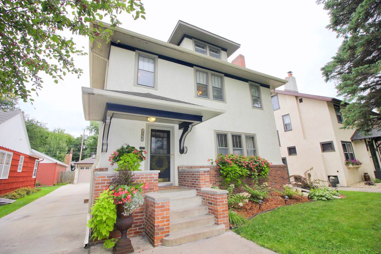 1225 4th Street - Photo 1