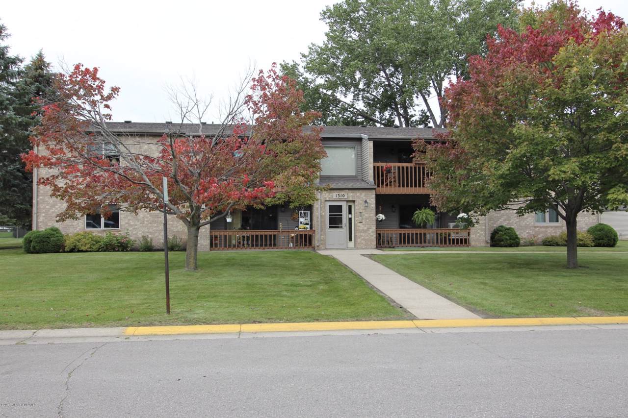 1310 Long Avenue - Photo 1