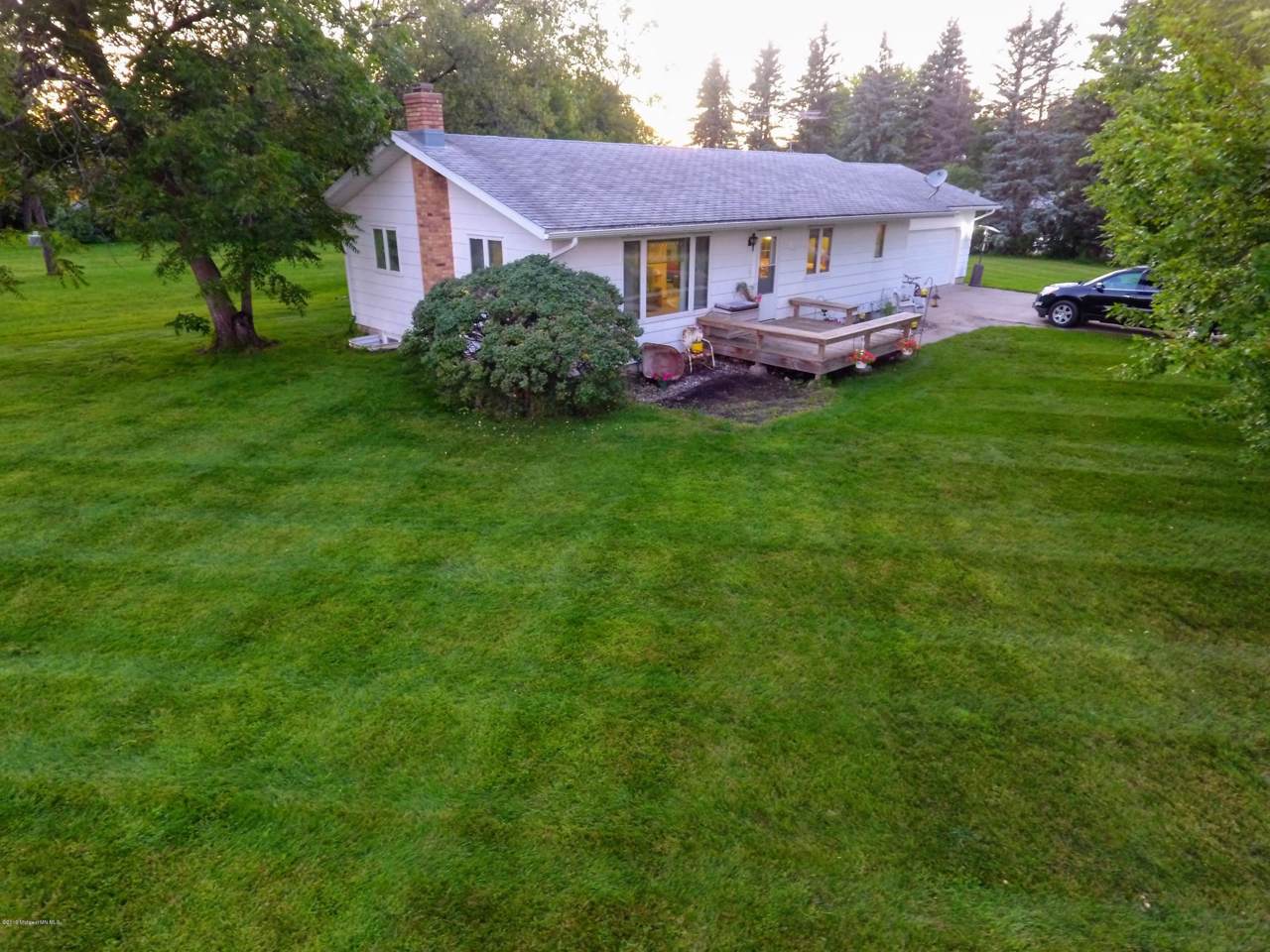 120 Elizabeth Street - Photo 1