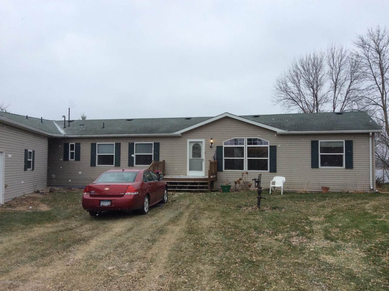 22327 Peterson Circle - Photo 1